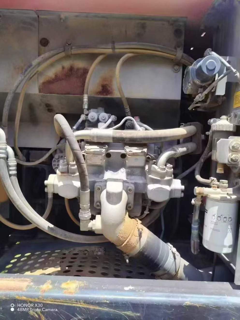 Used Hitachi ZAXIS200 Excavator 2017 Model / 3