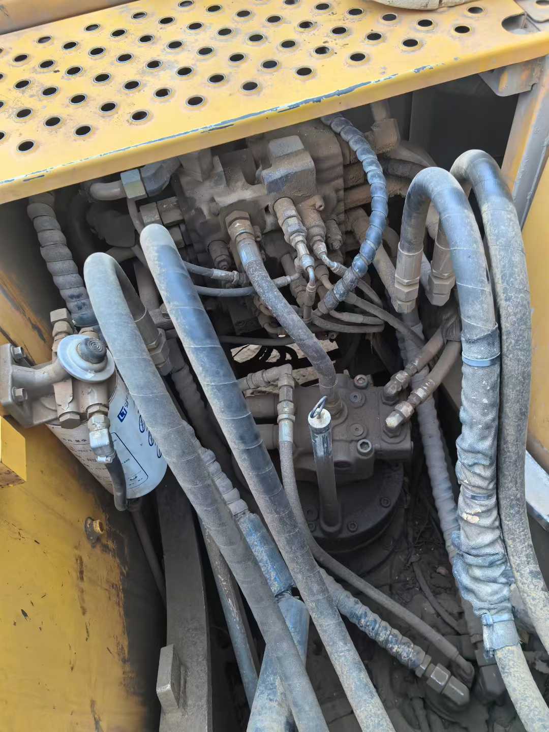 Used Volvo EC140 Excavator 2015 Model / 8