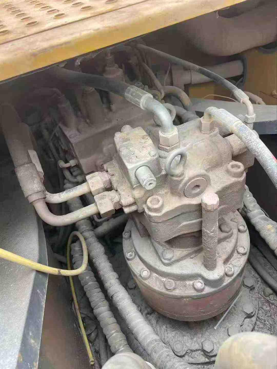 Used XCMG XE270DK Excavator 2020 Model / 3