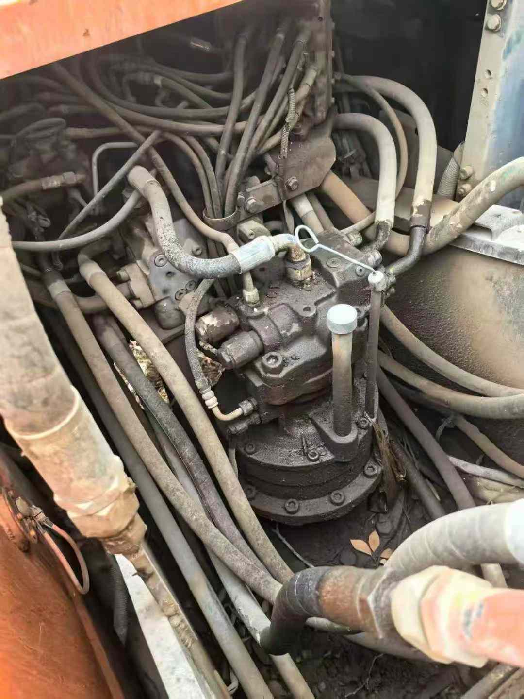 Used Hitachi ZAXIS200 Excavator 2012 Model / 2