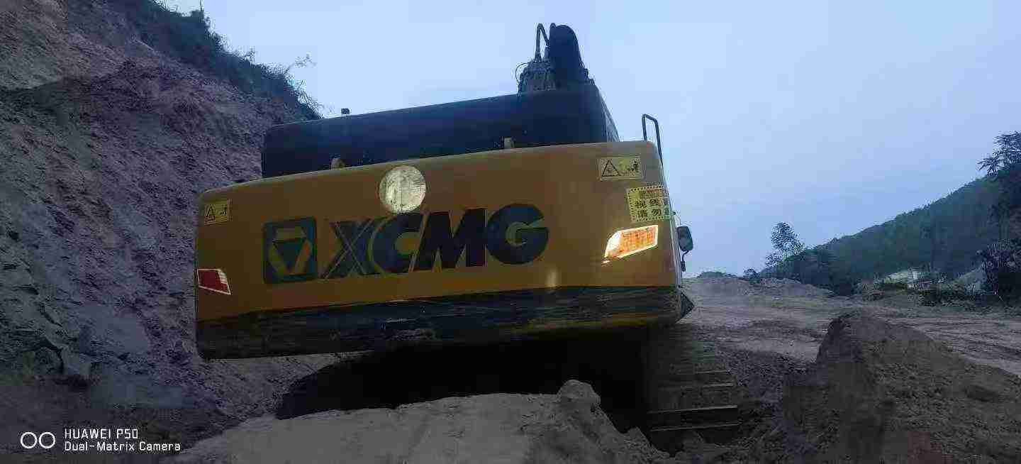 Used XCMG XE600DK Excavator 2021 Model / 5