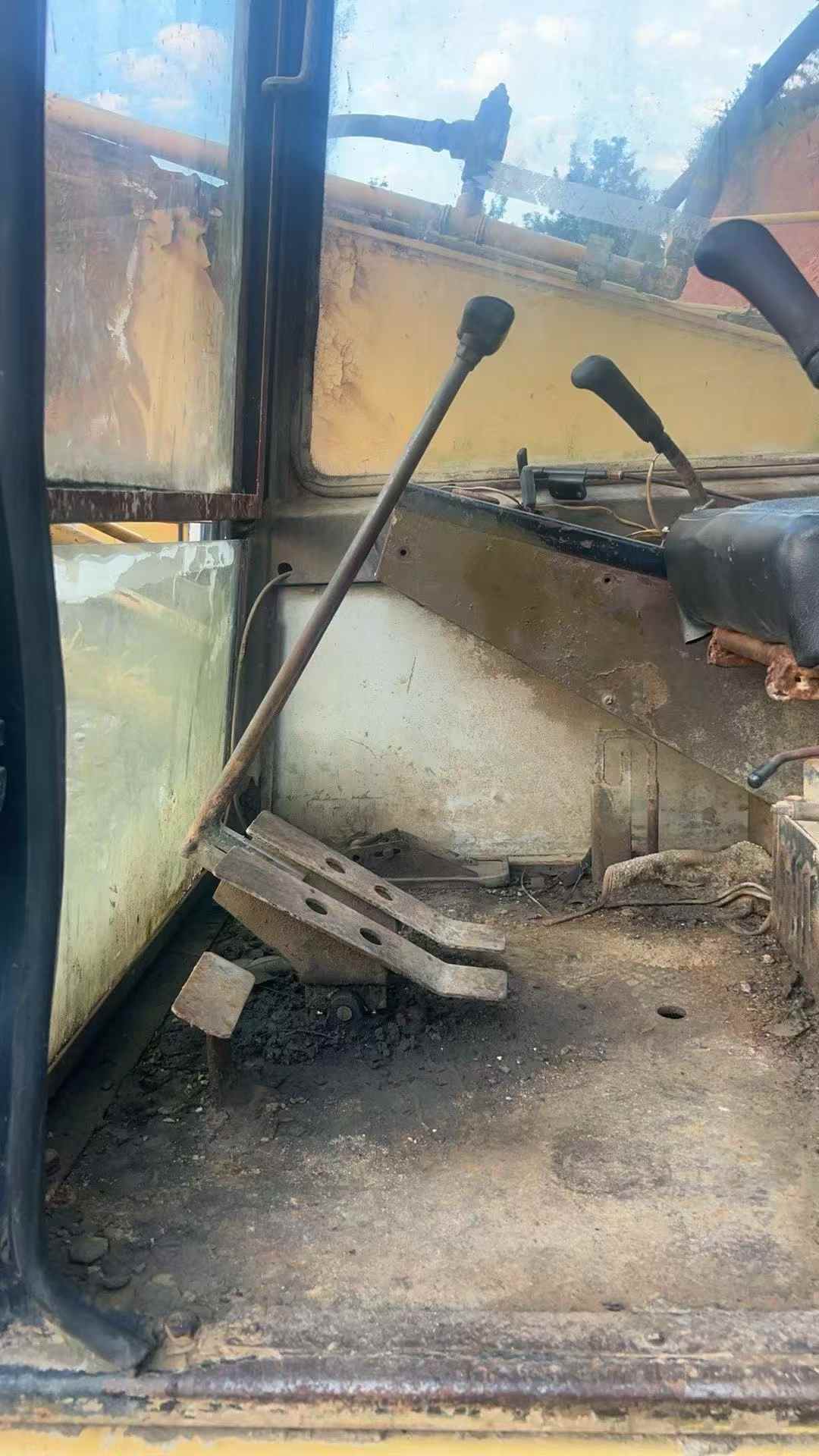 Used Caterpillar CT20 Excavator 2016 Model / 6