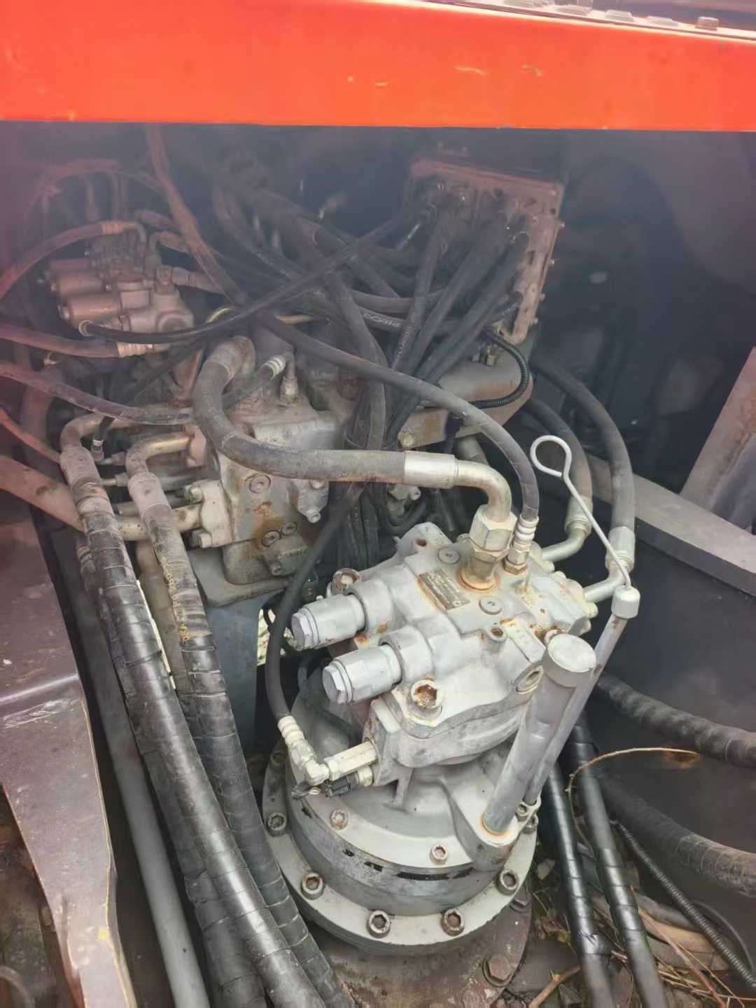 Used Hitachi ZAXIS200 Excavator 2014 Model / 2