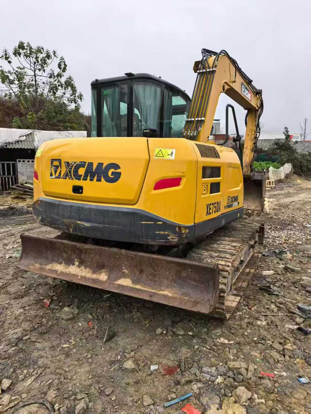 Used XCMG XE75WD Excavator 2016 Model / 3