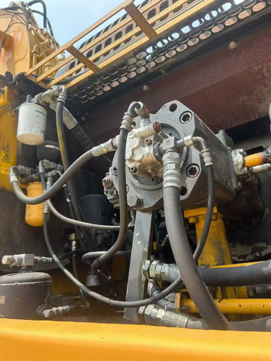 Used Kato HD1430V Excavator 2016 Model / 6