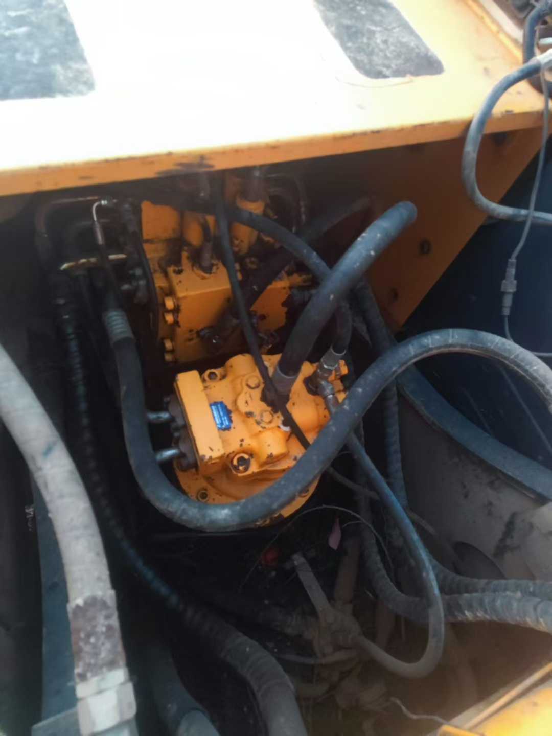 Used Hyundai R215-7 Excavator 2016 Model / 5