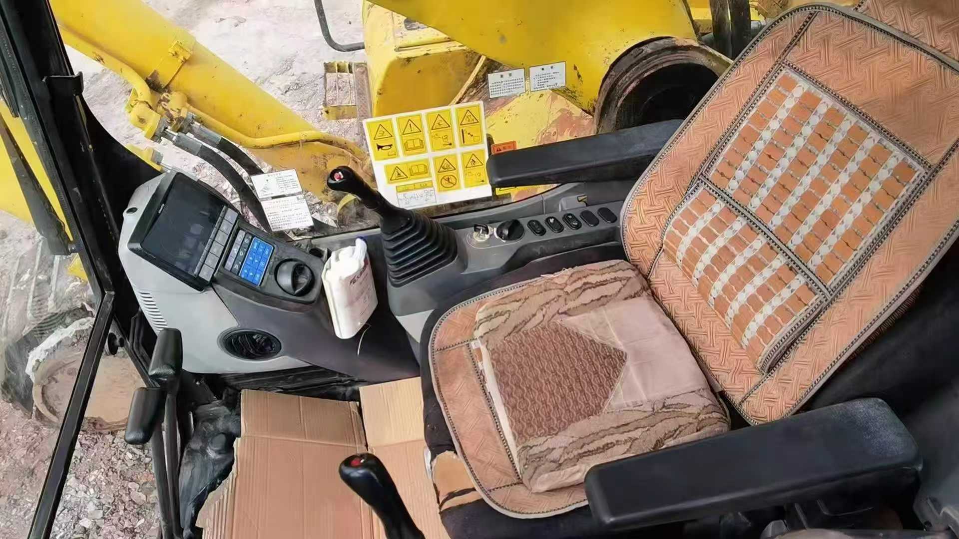 Used Komatsu PC60 Excavator 2018 Model / 6