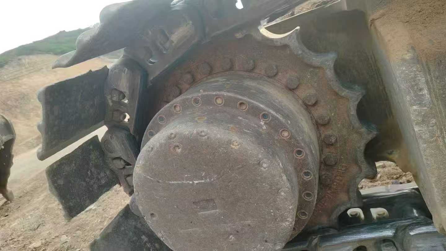 Used Hyundai R335-7 Excavator 2016 Model / 4