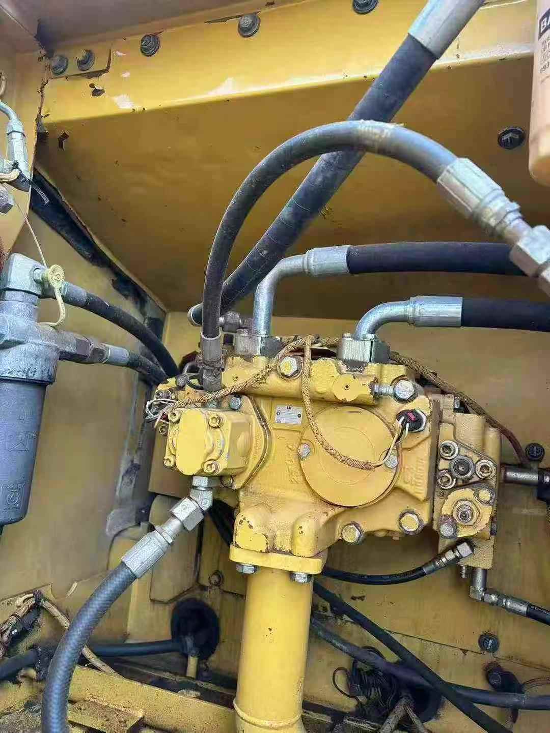 Used Caterpillar 320D Excavator 2015 Model / 7