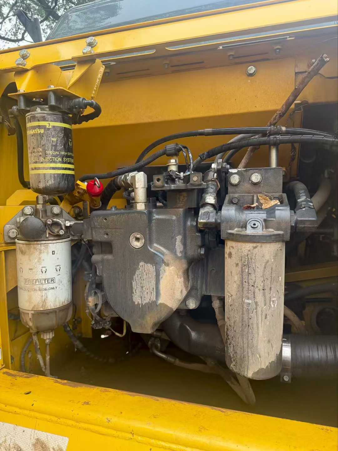 Used Komatsu HB215LC-1 Excavator 2016 Model / 3