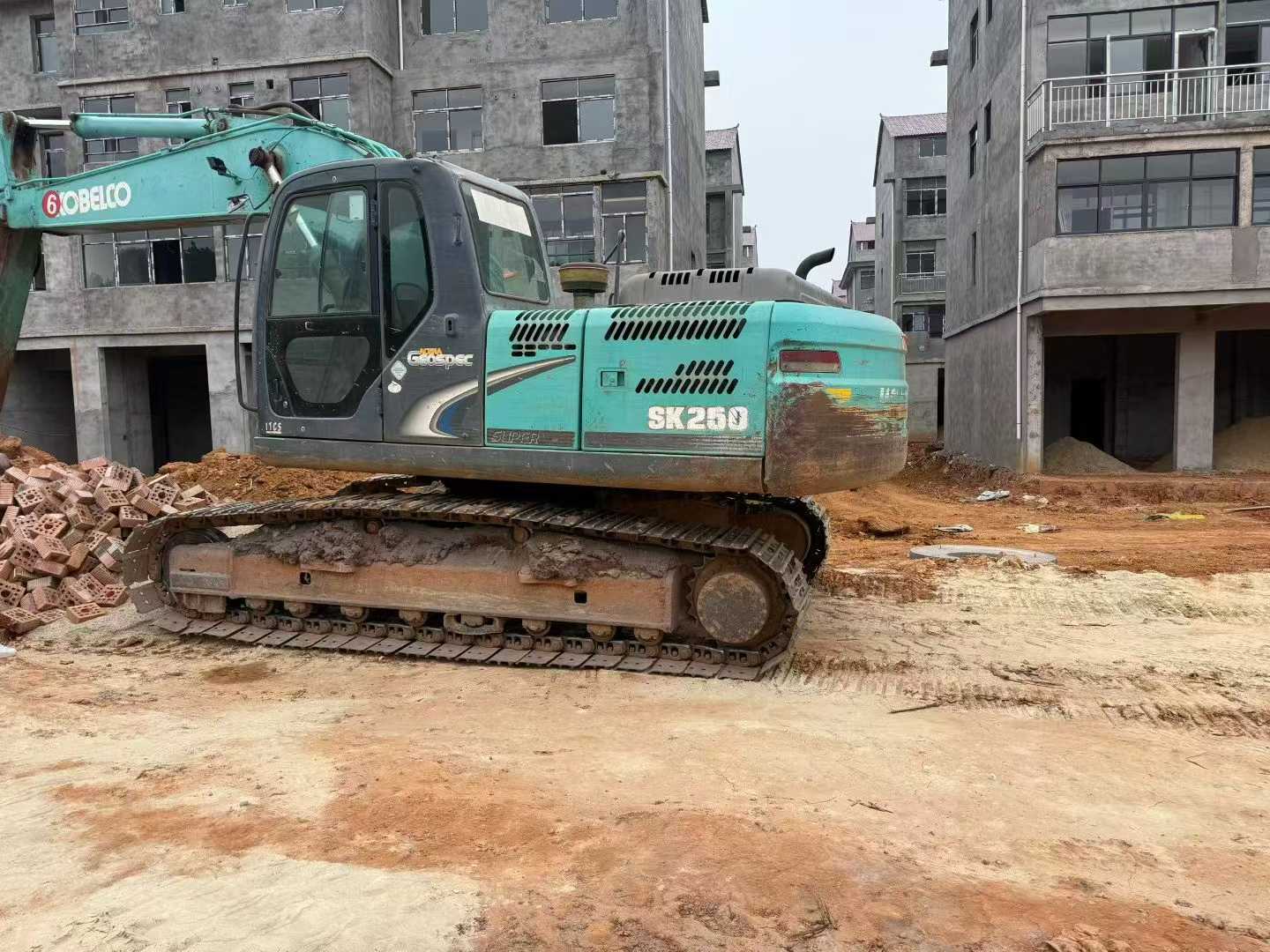 Used Kobelco SK210 Excavator 2016 Model / 9