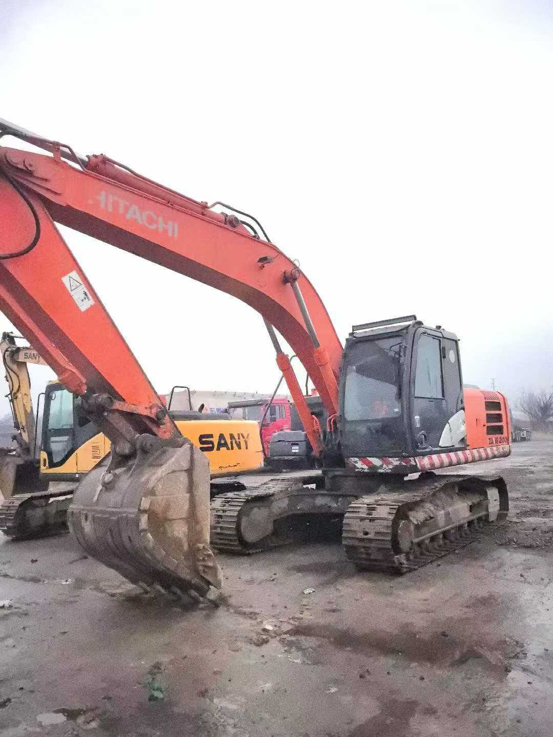 Used Hitachi ASTACONEO Excavator 2014 Model / 2