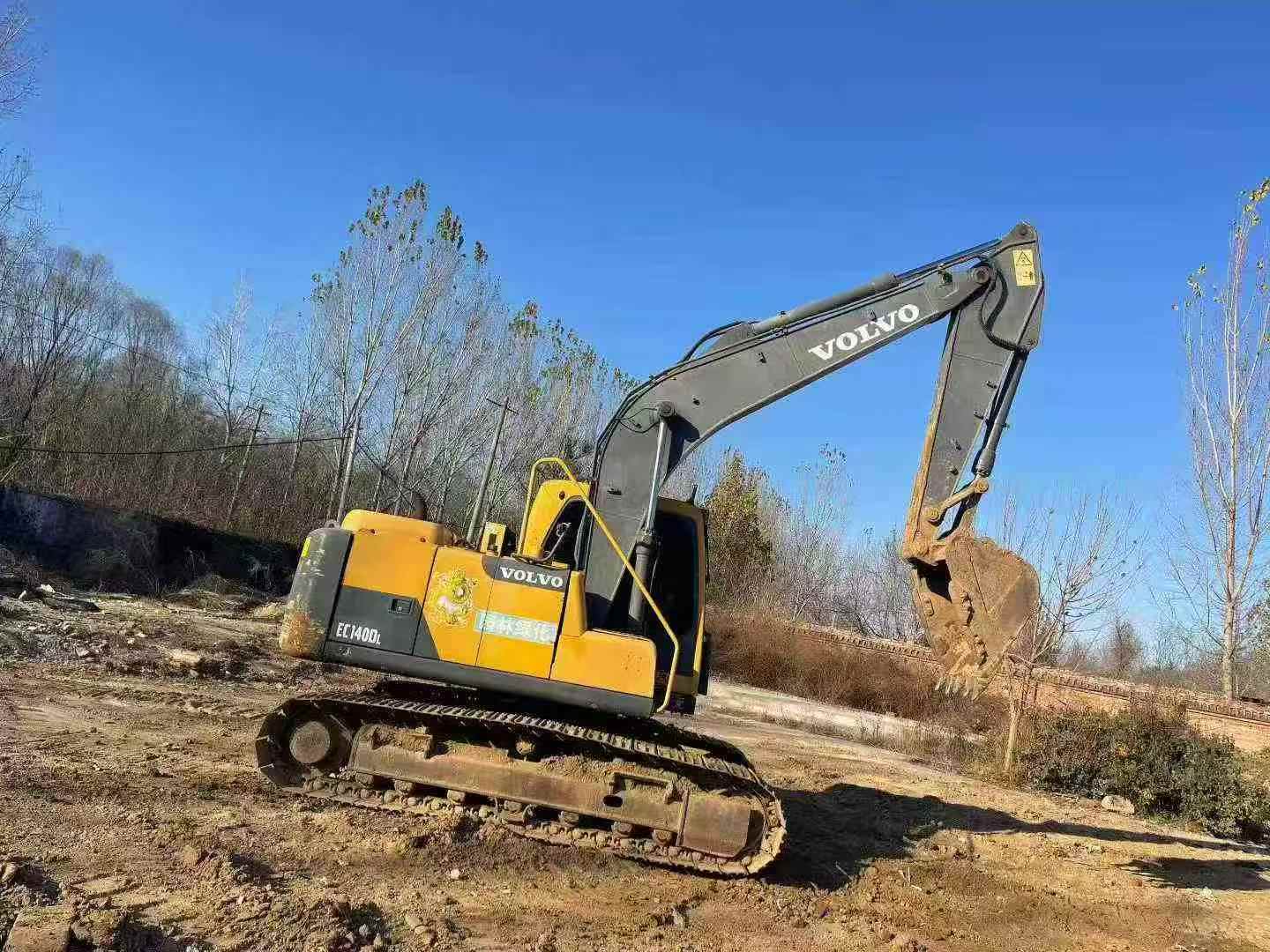 Used Volvo EC140DL Excavator 2016 Model / 3