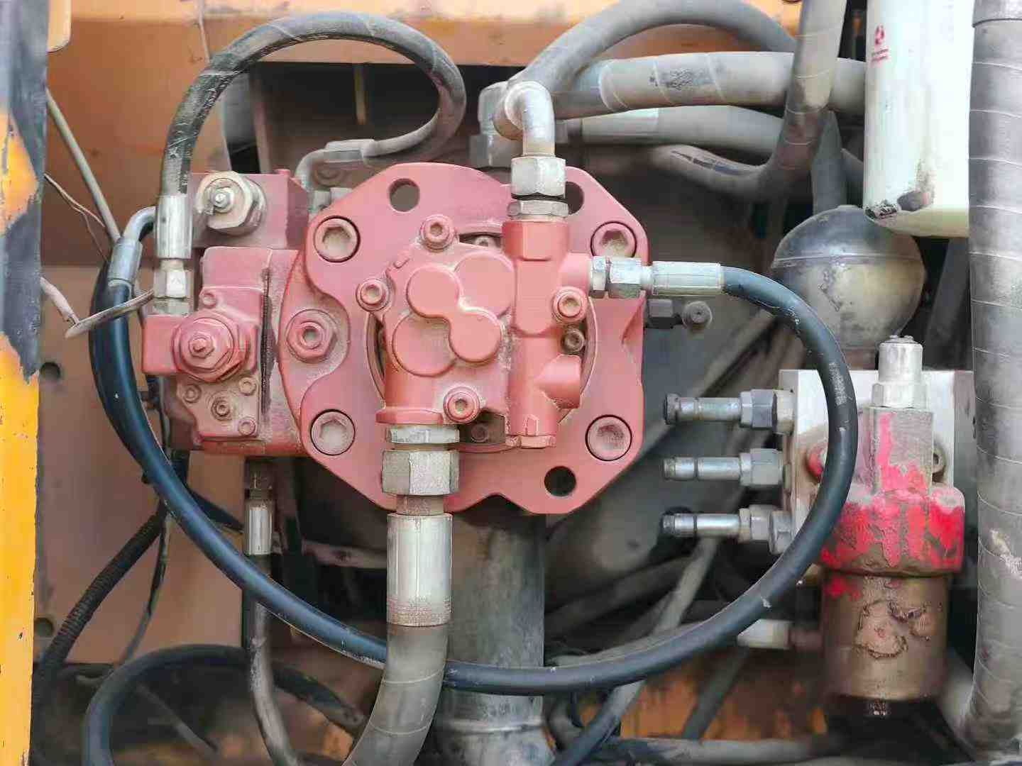 Used XCMG XE150 Excavator 2015 Model / 3