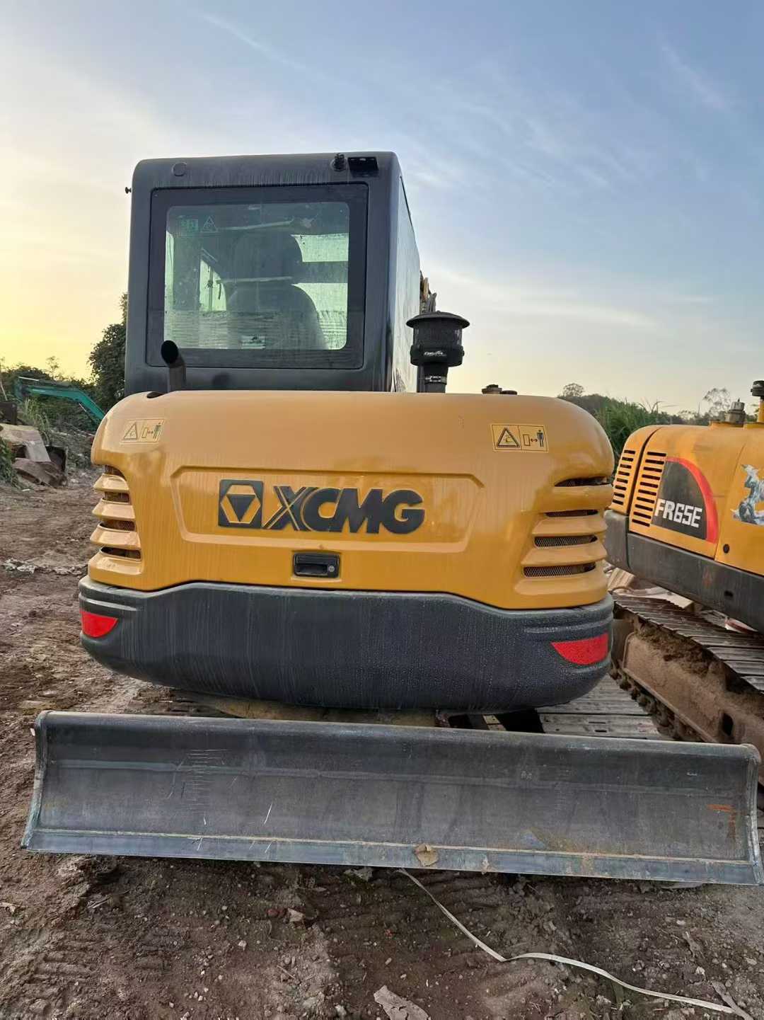 Used XCMG XE60 Excavator 2016 Model / 9