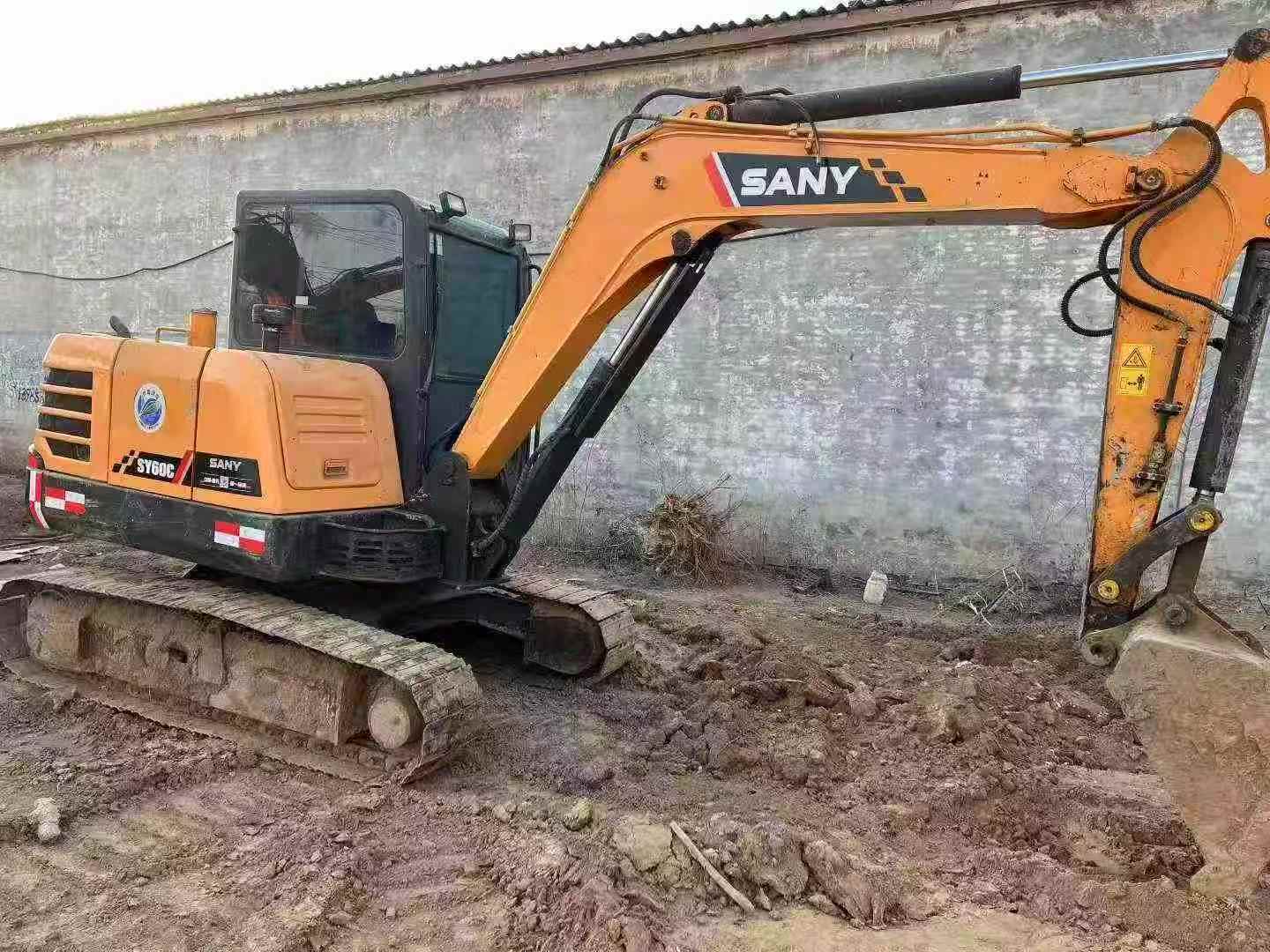 Used Sany SY60 Excavator 2016 Model / 2