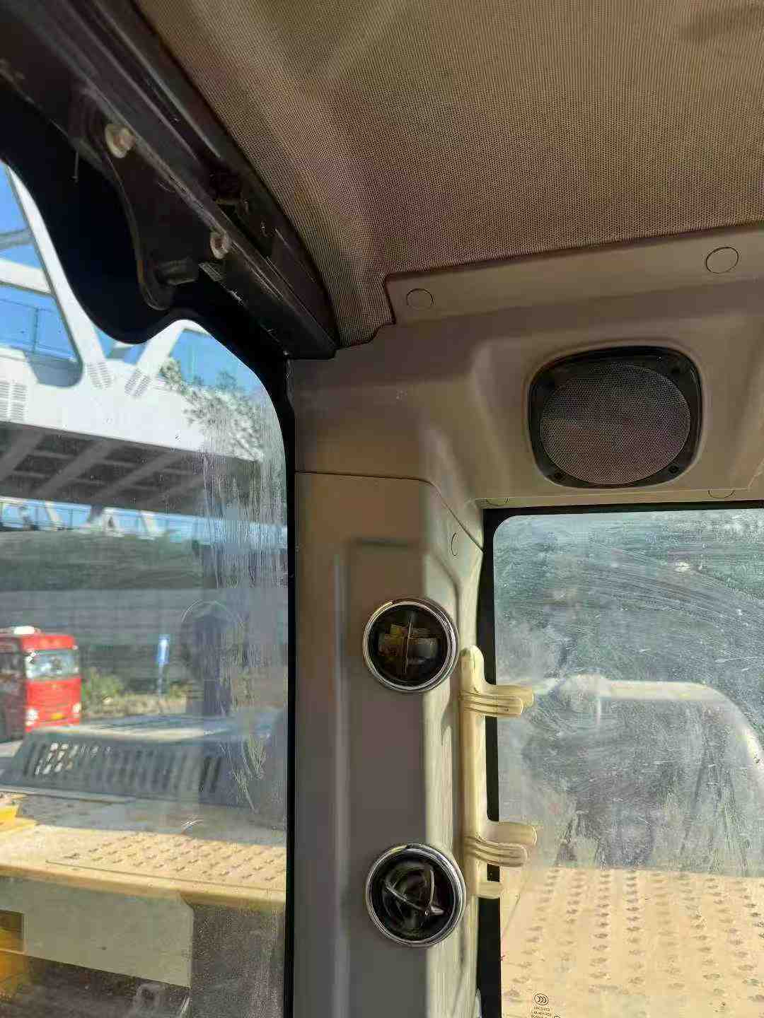 Used XCMG XE80D Excavator 2021 Model / 3