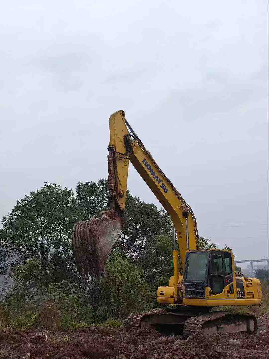 Used Komatsu PC220 Excavator 2019 Model / 2