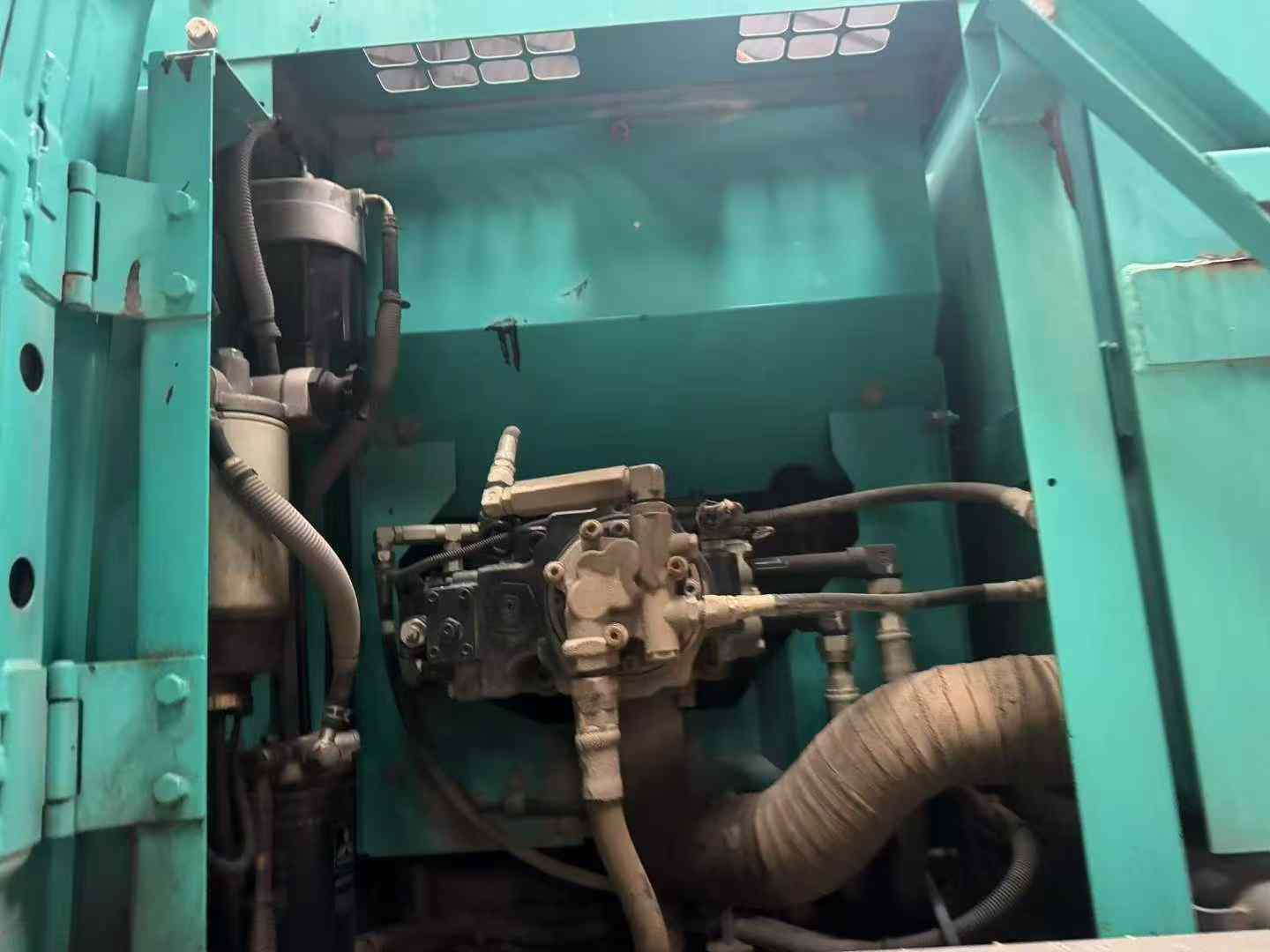 Used Kobelco SK140 Excavator 2015 Model / 5