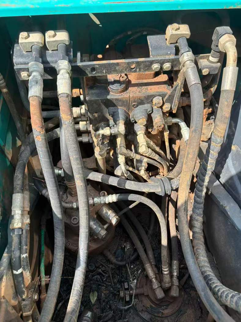 Used Kobelco SK140 Excavator 2014 Model / 5