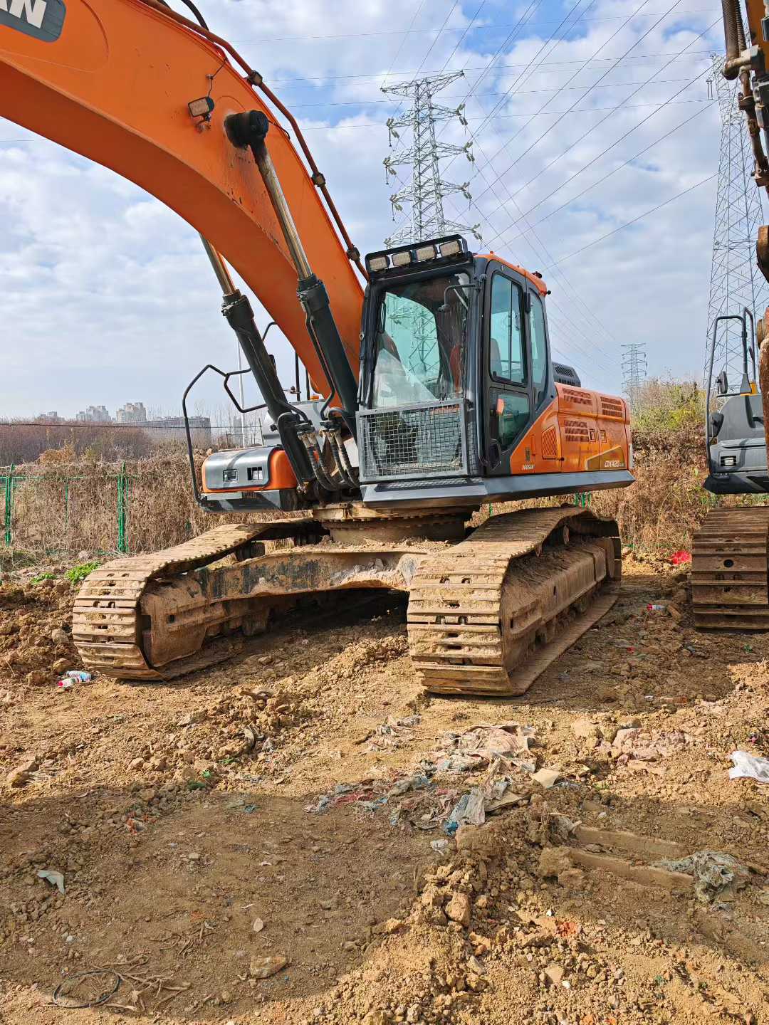 Used Doosan DL420 Excavator 2020 Model / 2