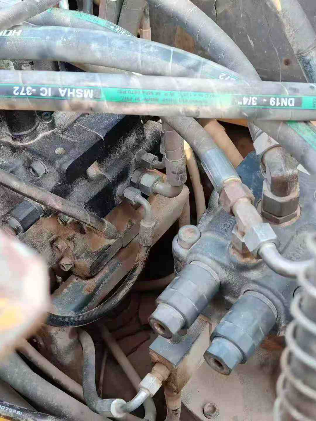 Used XCMG XE150 Excavator 2015 Model / 4