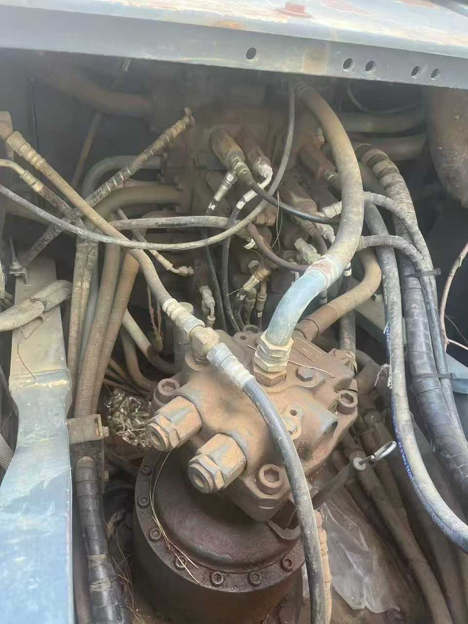 Used Sumitomo SH200A5 Excavator 2013 Model / 3