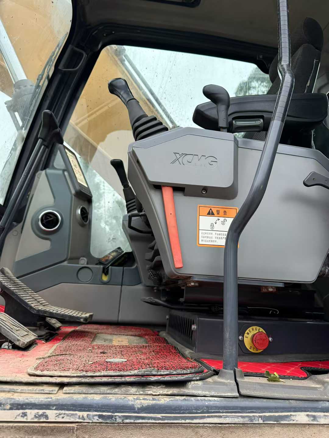 Used XCMG LW200 Excavator 2020 Model / 8