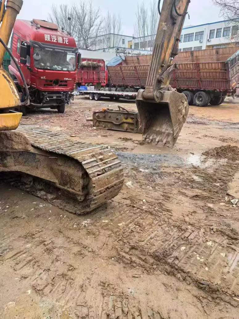 Used Hyundai R220-5 Excavator 2016 Model / 5