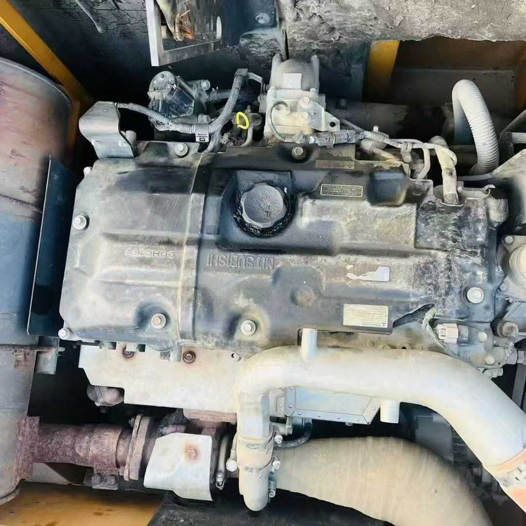 Used Sany SY215W Excavator 2016 Model / 5