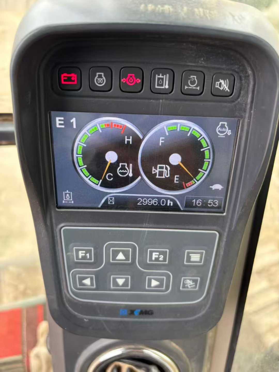 Used XCMG XE75WD Excavator 2016 Model / 6