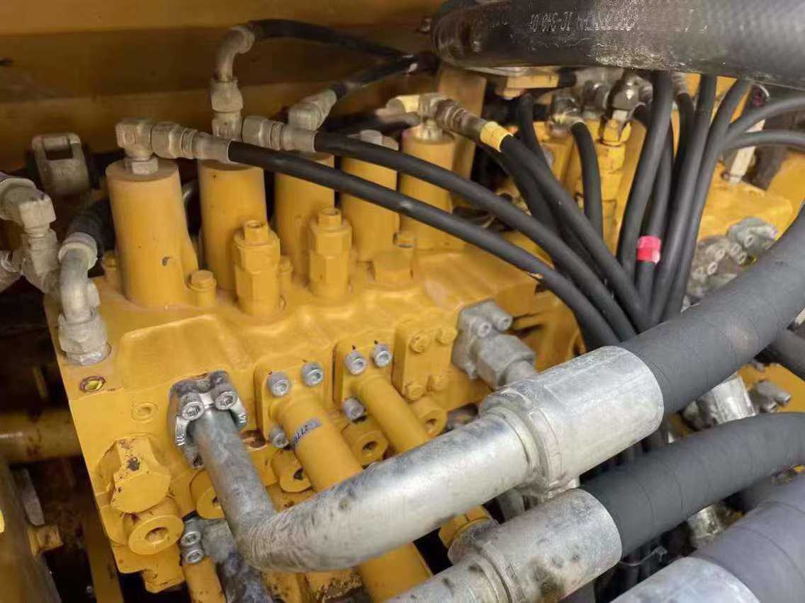 Used Caterpillar 323D2L Excavator 2017 Model / 2