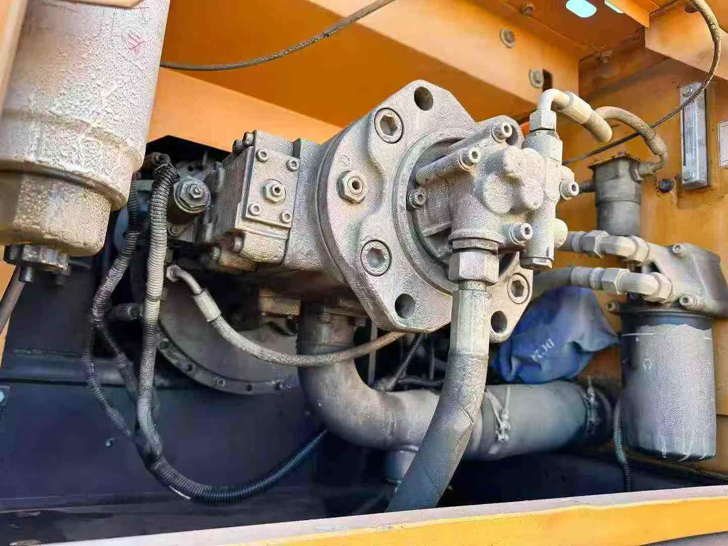 Used Sany SY235H Excavator 2016 Model / 9