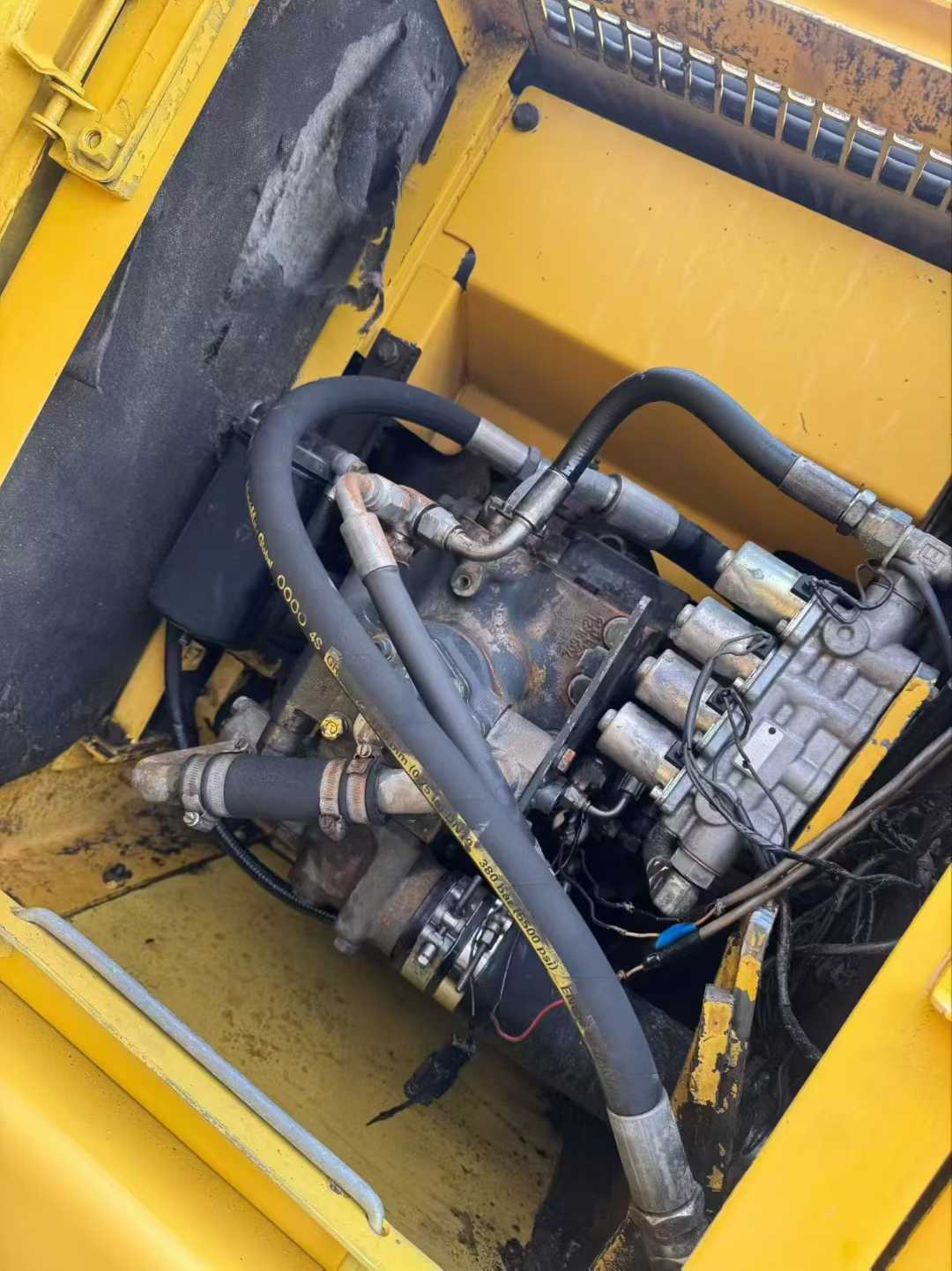 Used Komatsu PC120-6E Excavator 2016 Model / 6