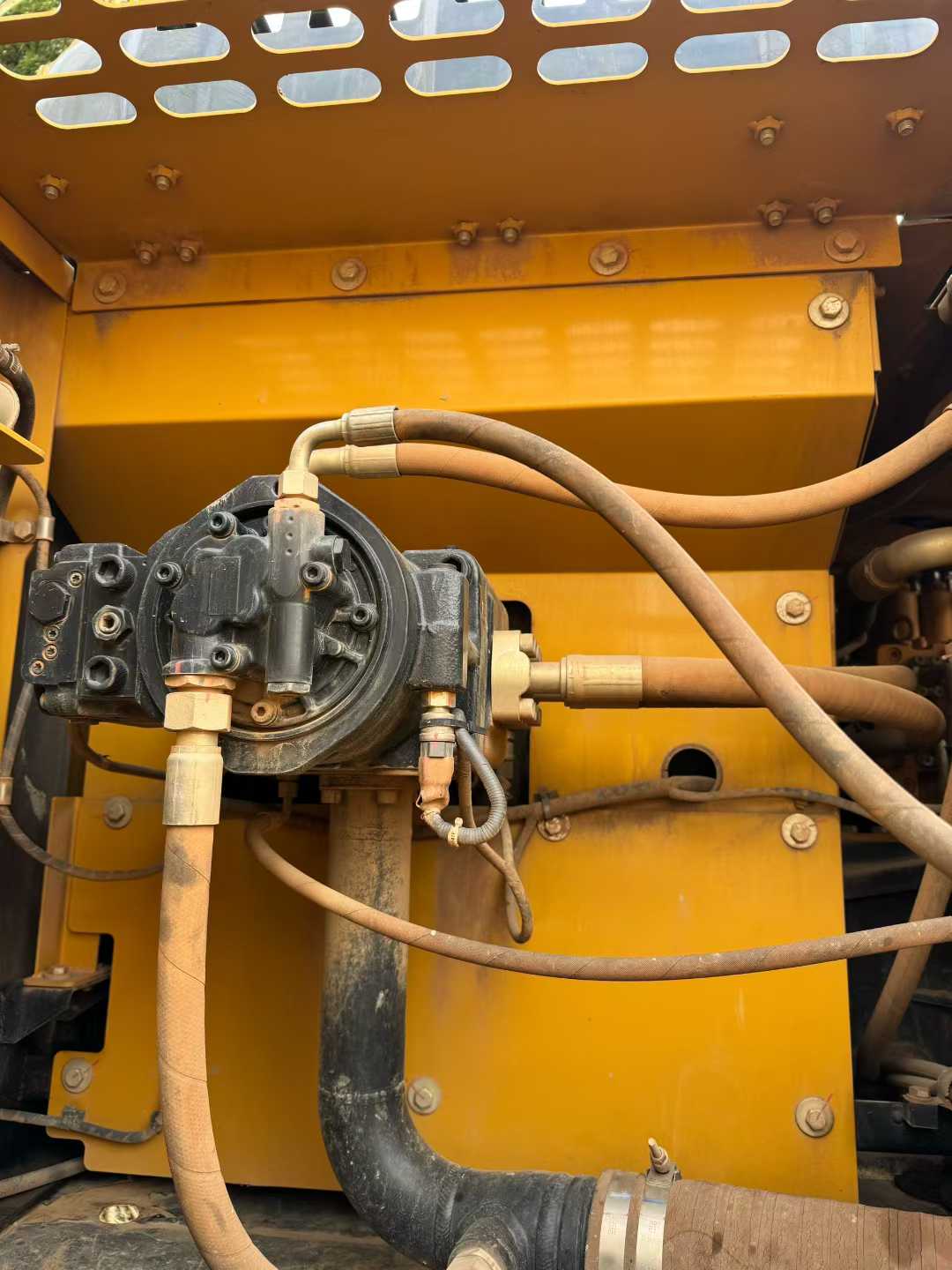 Used Sany SY245H Excavator 2021 Model / 7