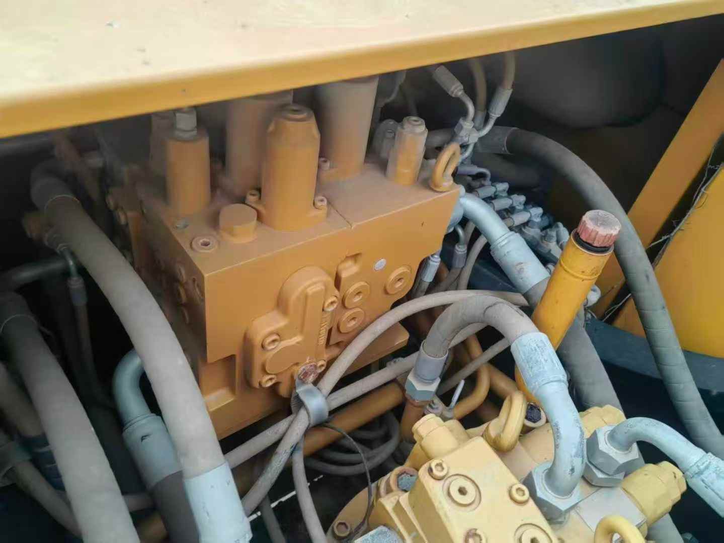 Used Sany SY200H Excavator 2021 Model / 3