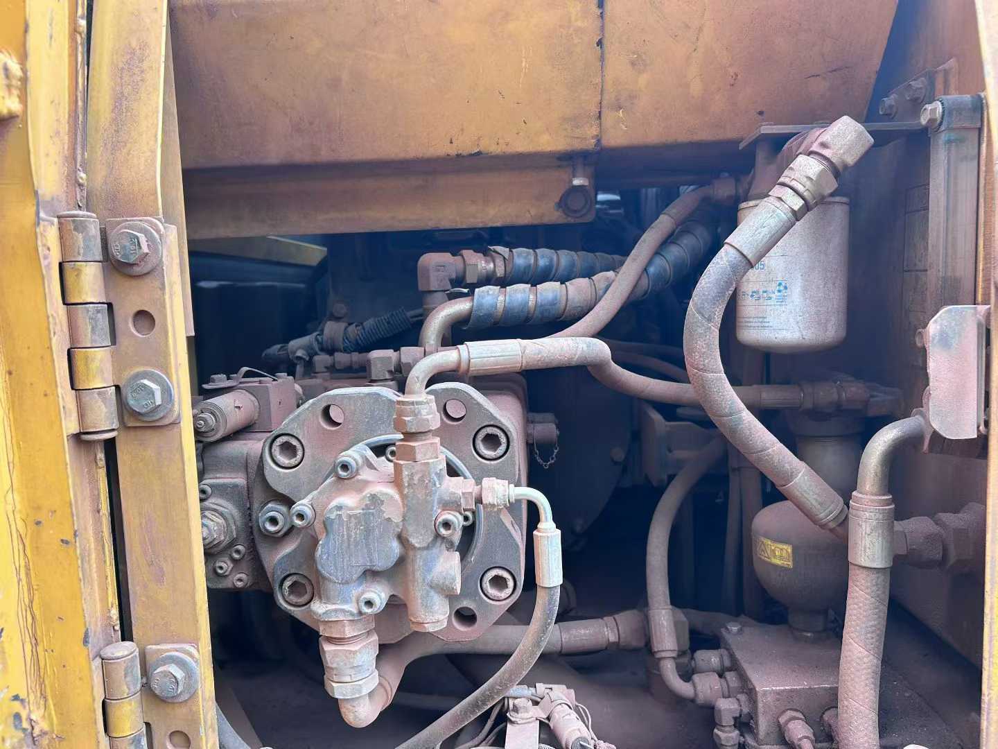 Used Volvo EC140 Excavator 2016 Model / 9