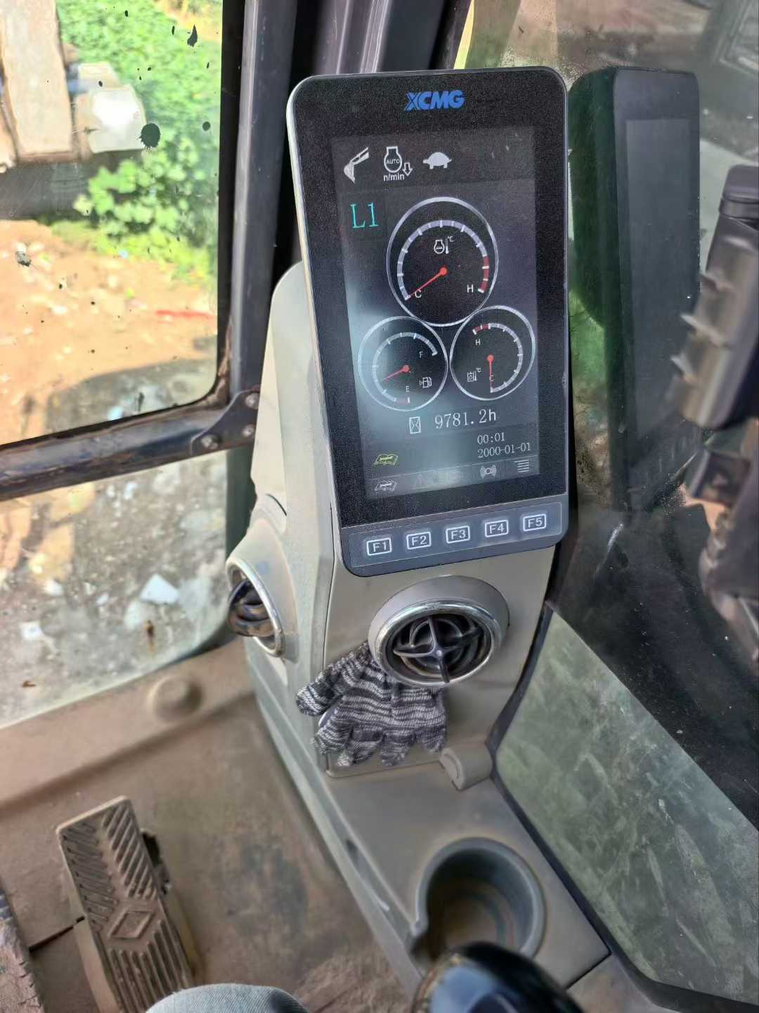 Used XCMG XE215 Excavator 2016 Model / 5