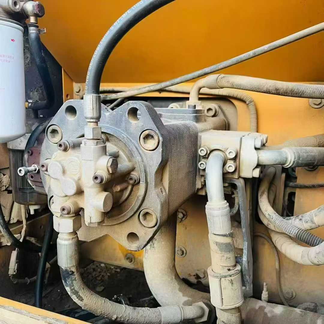 Used Sany SY215W Excavator 2016 Model / 8