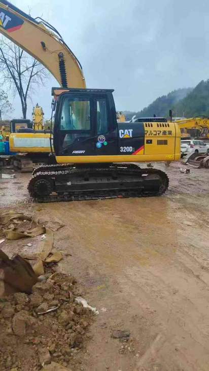 Buy Caterpillar 320D Used Excavator / 1