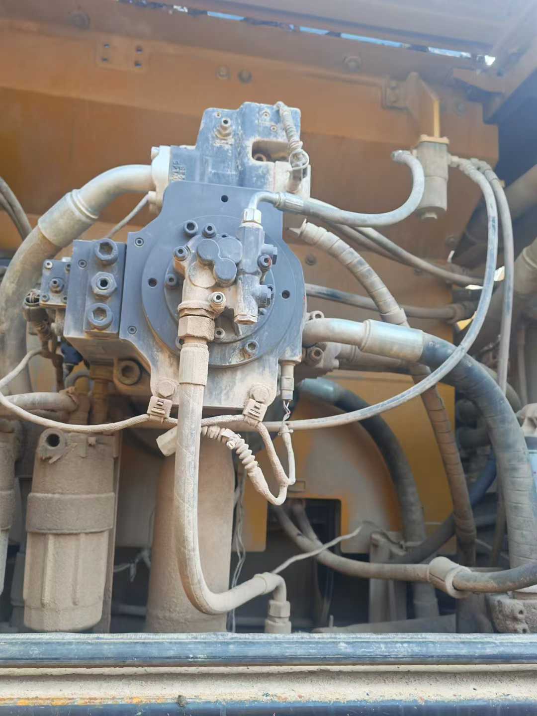 Used Sany SY650H Excavator 2021 Model / 4