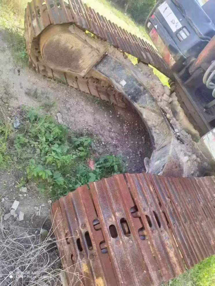 Used Hitachi ZAXIS200 Excavator 2017 Model / 4