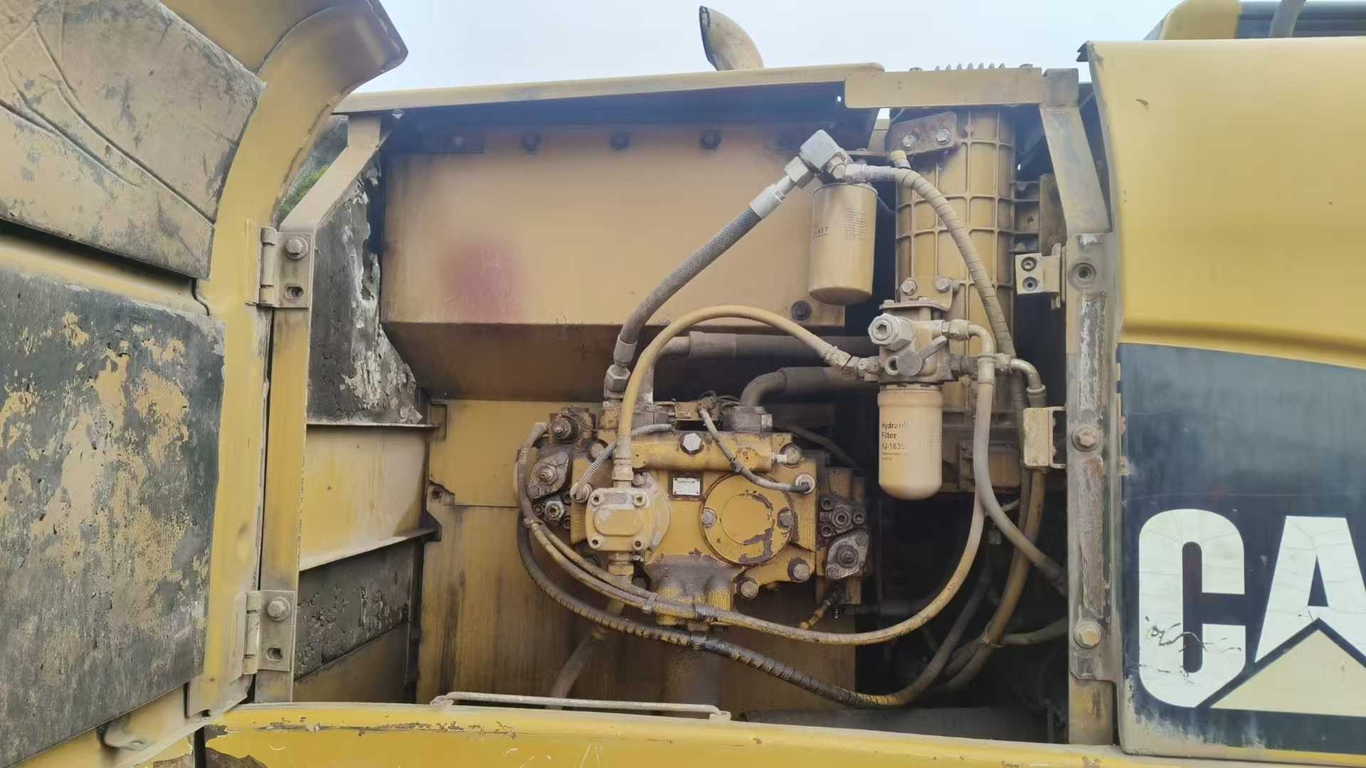 Used Caterpillar 320C Excavator 2016 Model / 4