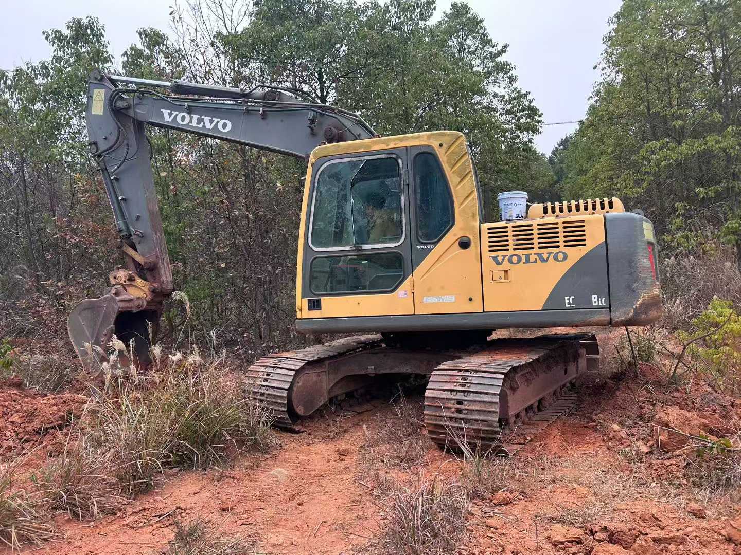 Used Volvo EC140 Excavator 2016 Model / 3