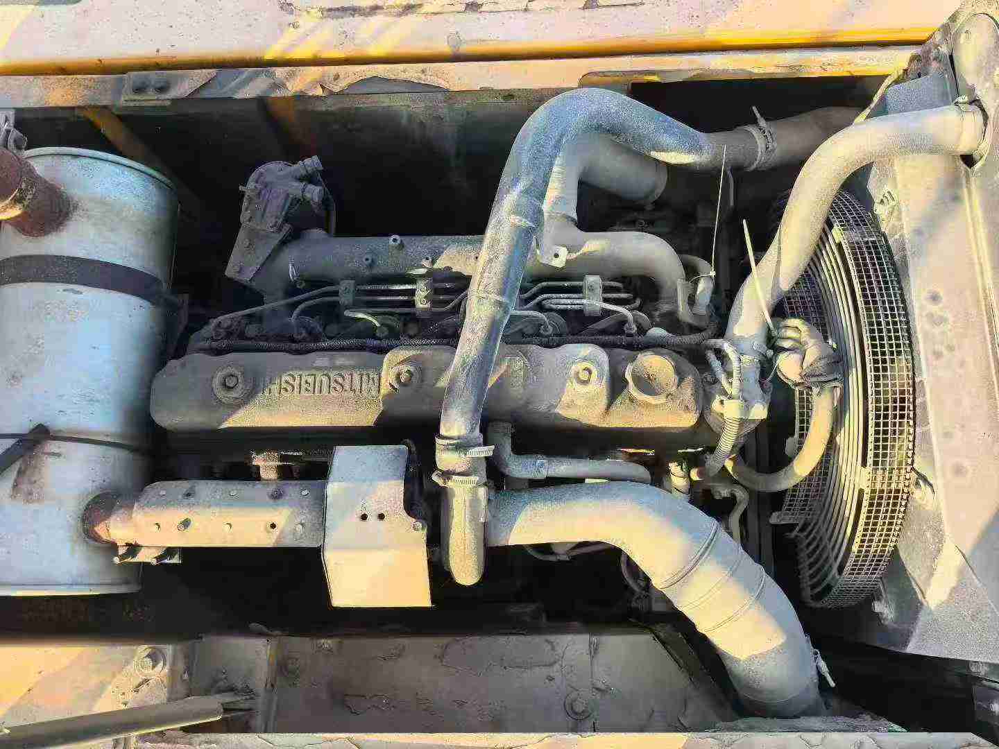 Used Sany SY215W Excavator 2012 Model / 5