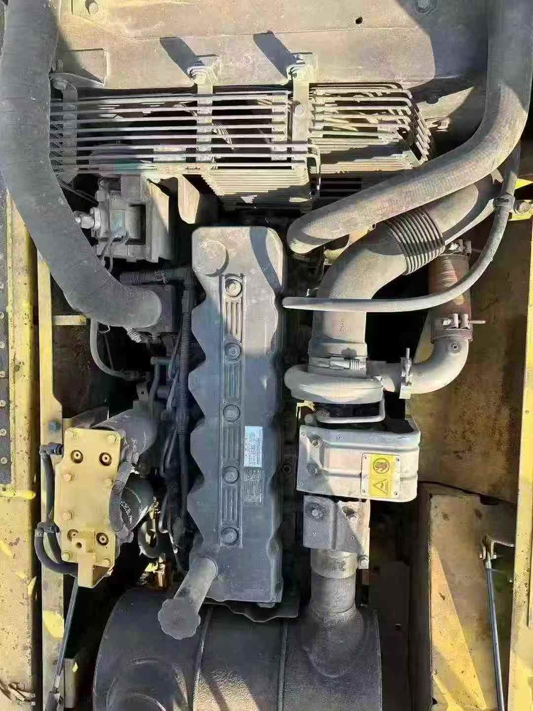 Used Komatsu PC210 Excavator 2016 Model / 8