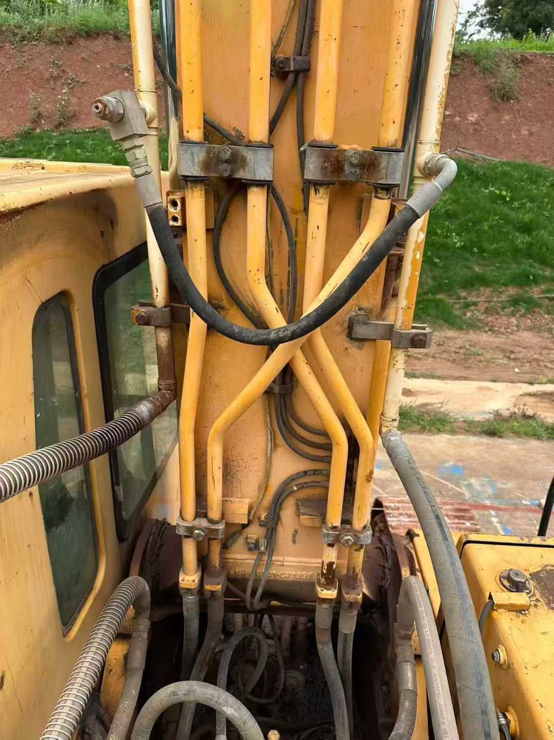 Used Hyundai R225-7 Excavator 2016 Model / 3