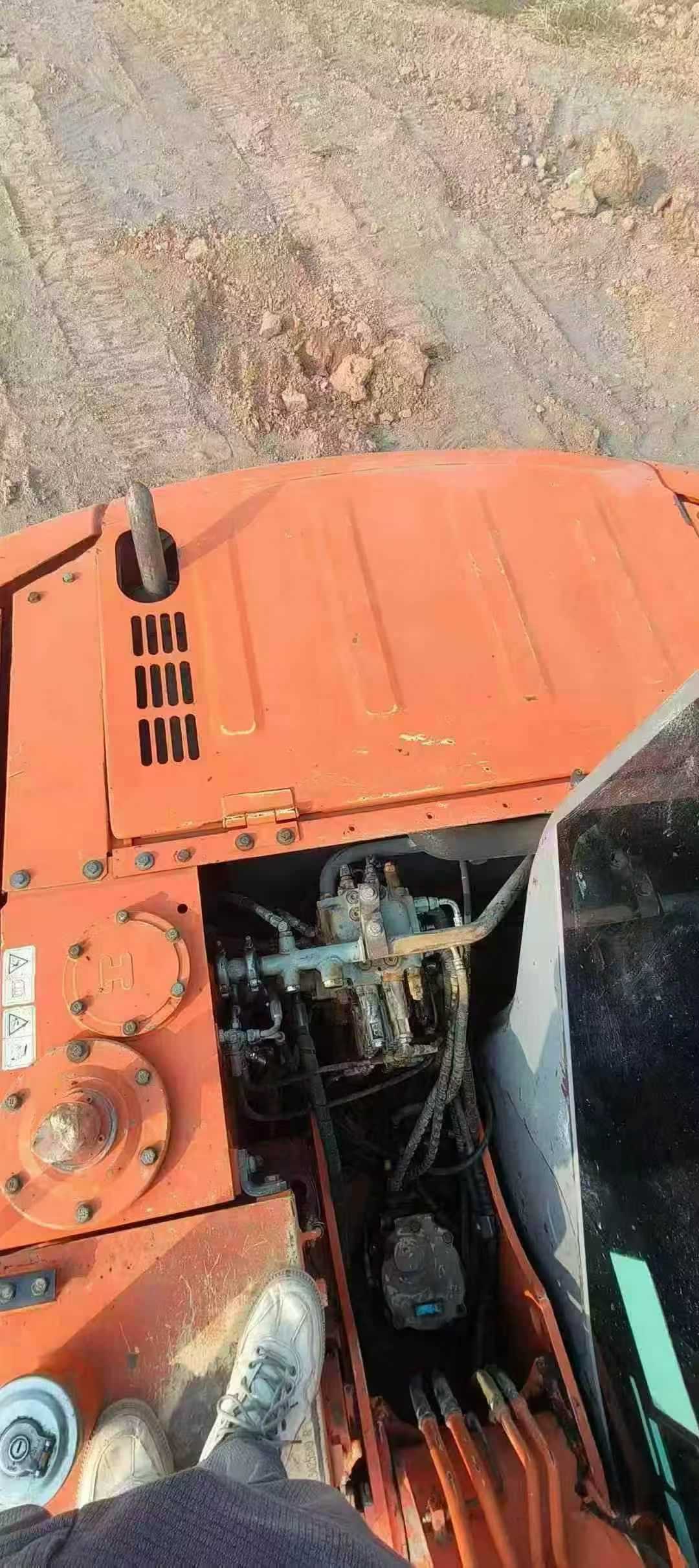 Used Hitachi ZX60 Excavator 2013 Model / 7