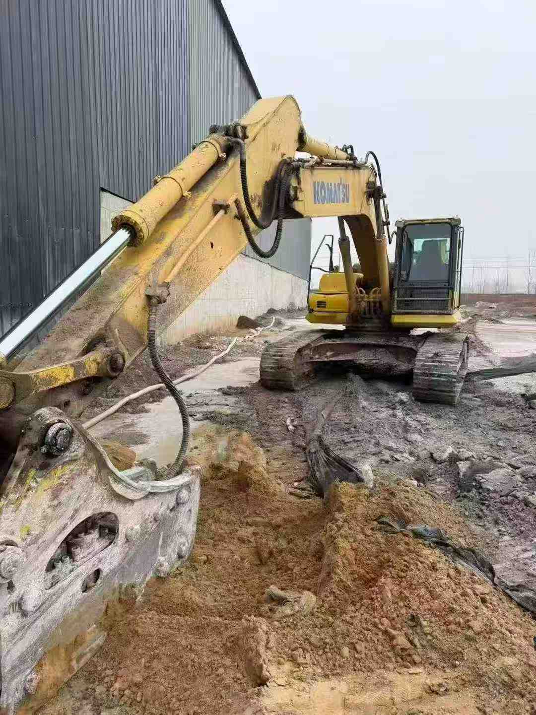 Used Komatsu PC240LC-8 Excavator 2013 Model / 8