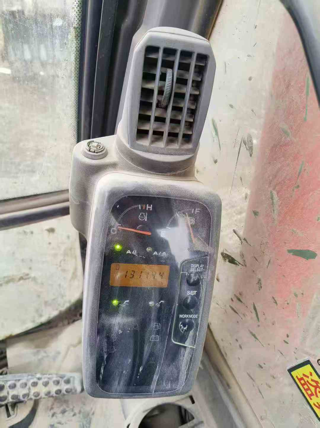 Used Hitachi ZX130-5A Excavator 2017 Model / 9